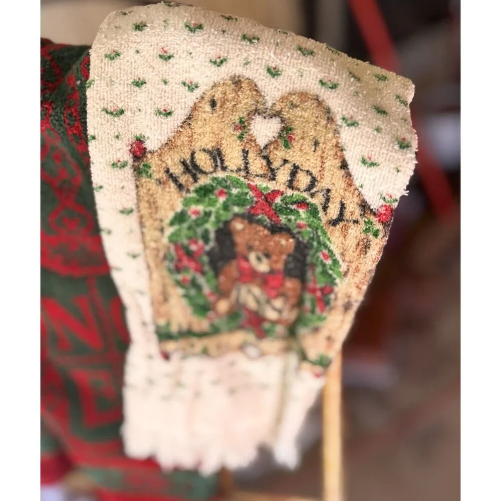 Vintage Christmas Hand Towel Lot (10 total)